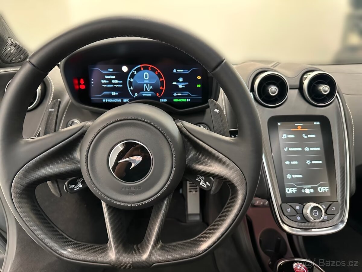 McLaren GTS -Veridian - 6