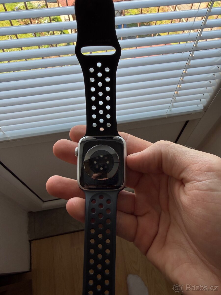 Apple Watch 6 44mm - 6