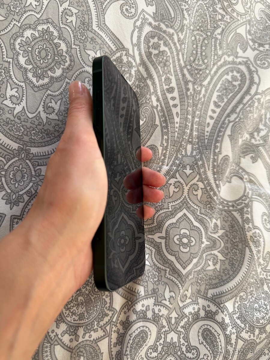Prodám iphone 13 - 6