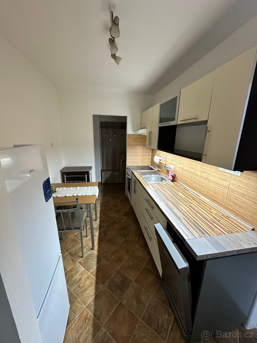 Pronájem bytu 2+1, Husova, Náměšť nad Oslavou - 6