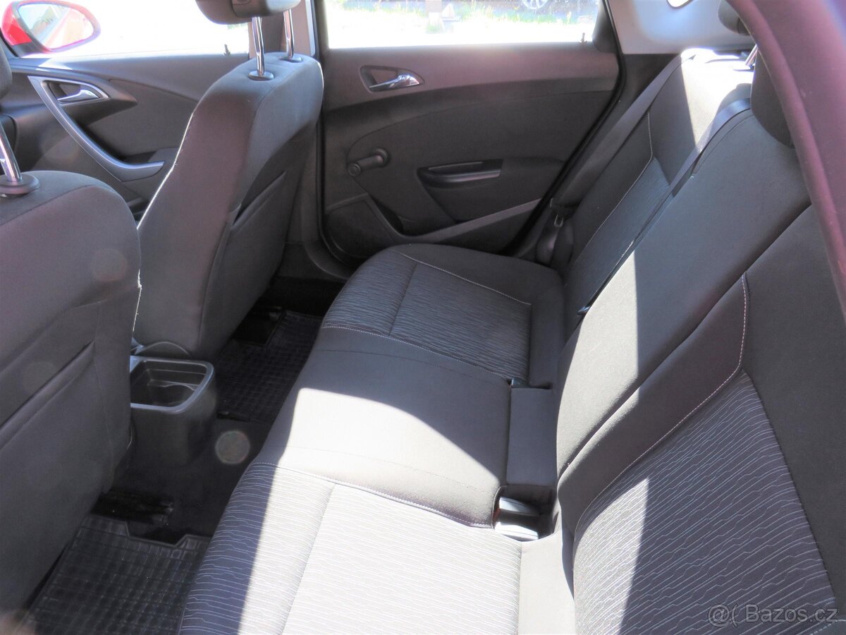 Opel Astra 1.4i , 74 kW benzín, 2013 - 6