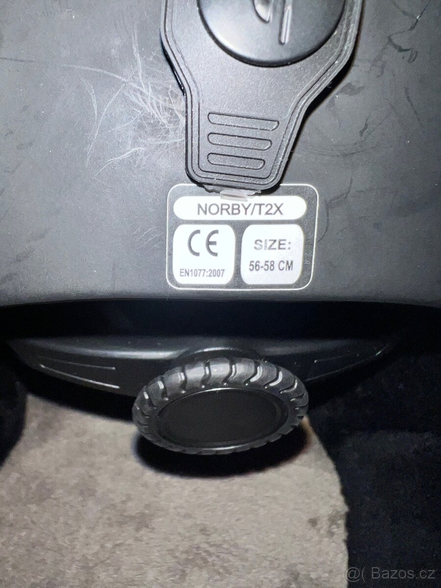 Lyžařská-snowboard helma - 6