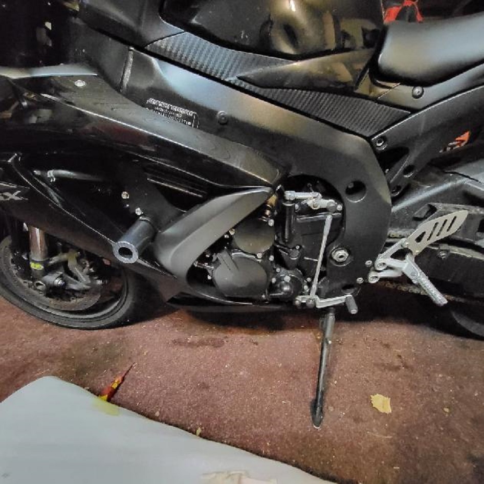 Suzuki gsxr 600 750 - 6