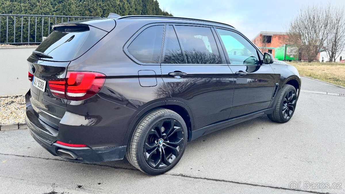 đ BMW X5 40d xDrive â 2014 â â LuxusnĂ vĂ˝bava - 6
