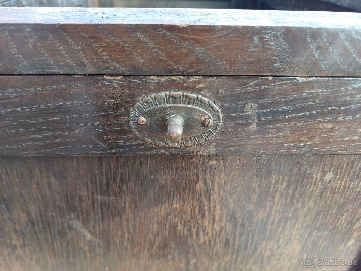 Starožitný servírovací stolek - 6