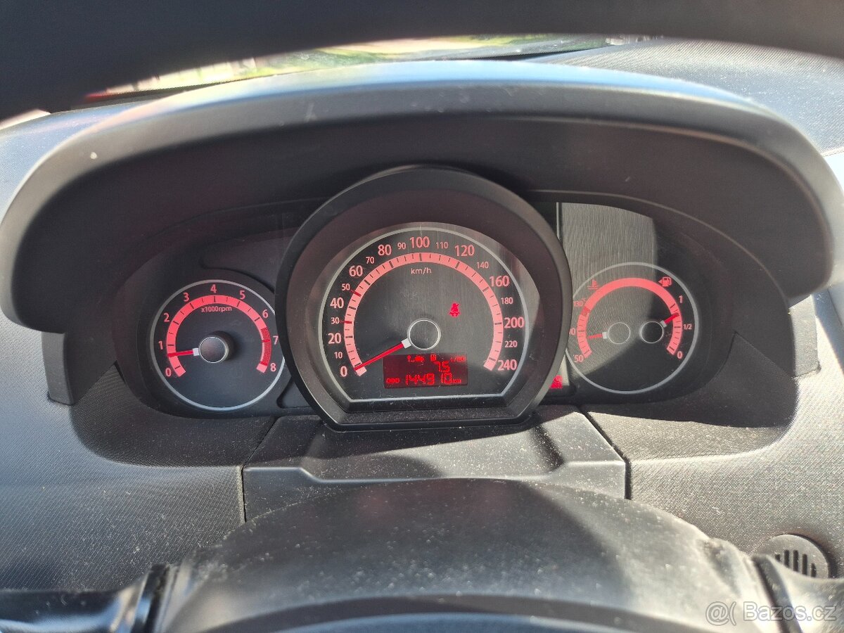 Kia ceed 1,4 benzin 2010 - 6