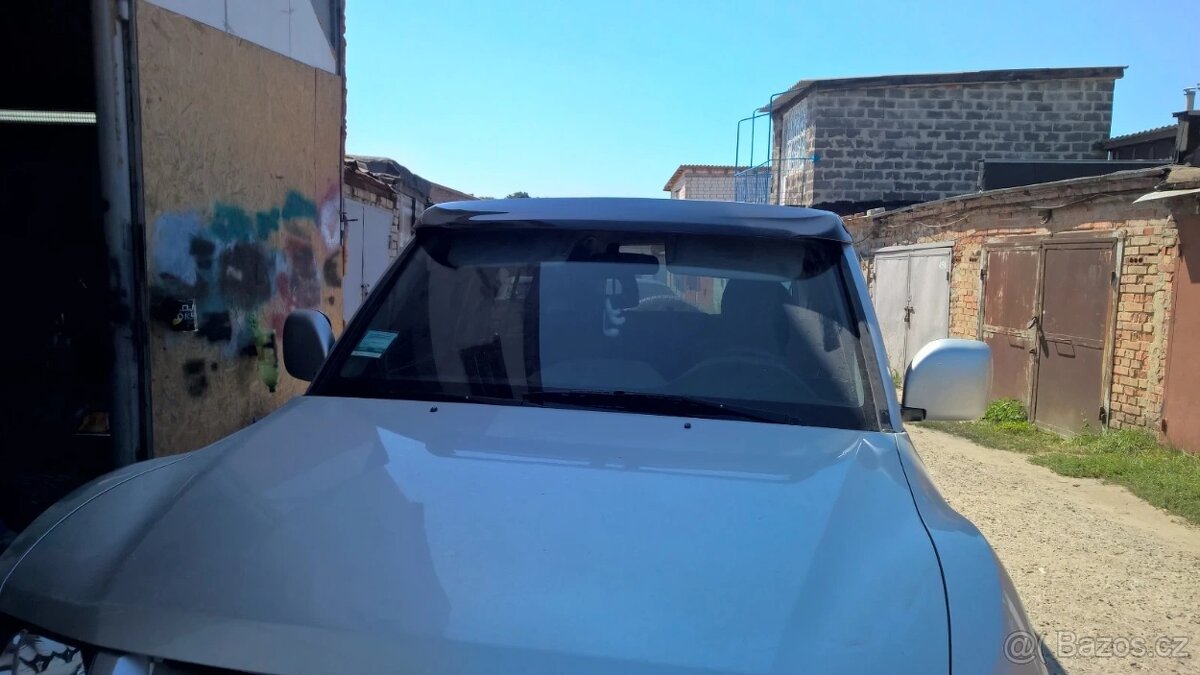 Mitsubishi Montero pajero wagon 3 windshield deflector front - 6