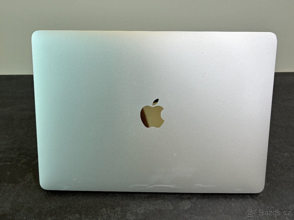 MacBook Pro 13'' 2016 / i5 / 8GB / 256GB SSD - DPH - 6