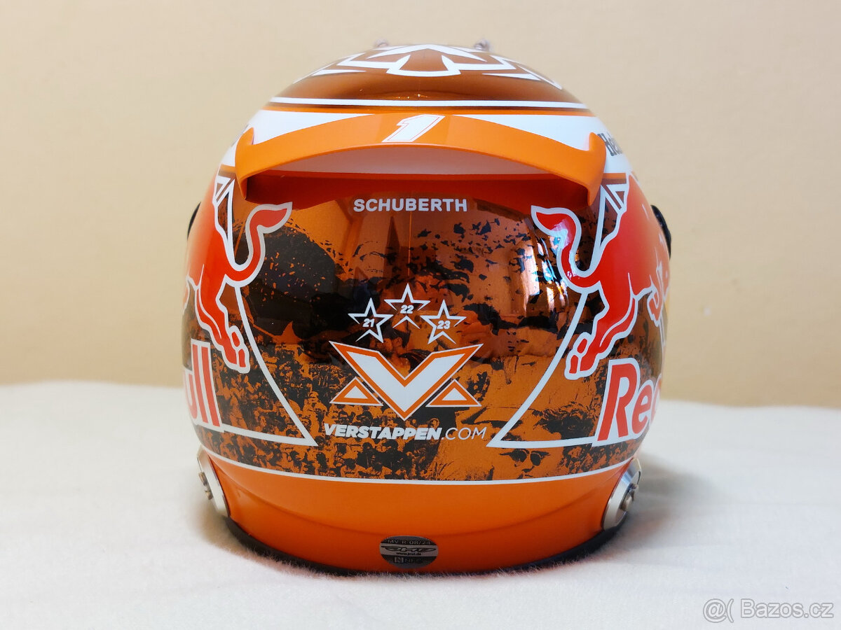 Predám Max Verstappen oranžová 2024 Red Bull F1 helma 1:2 - 6