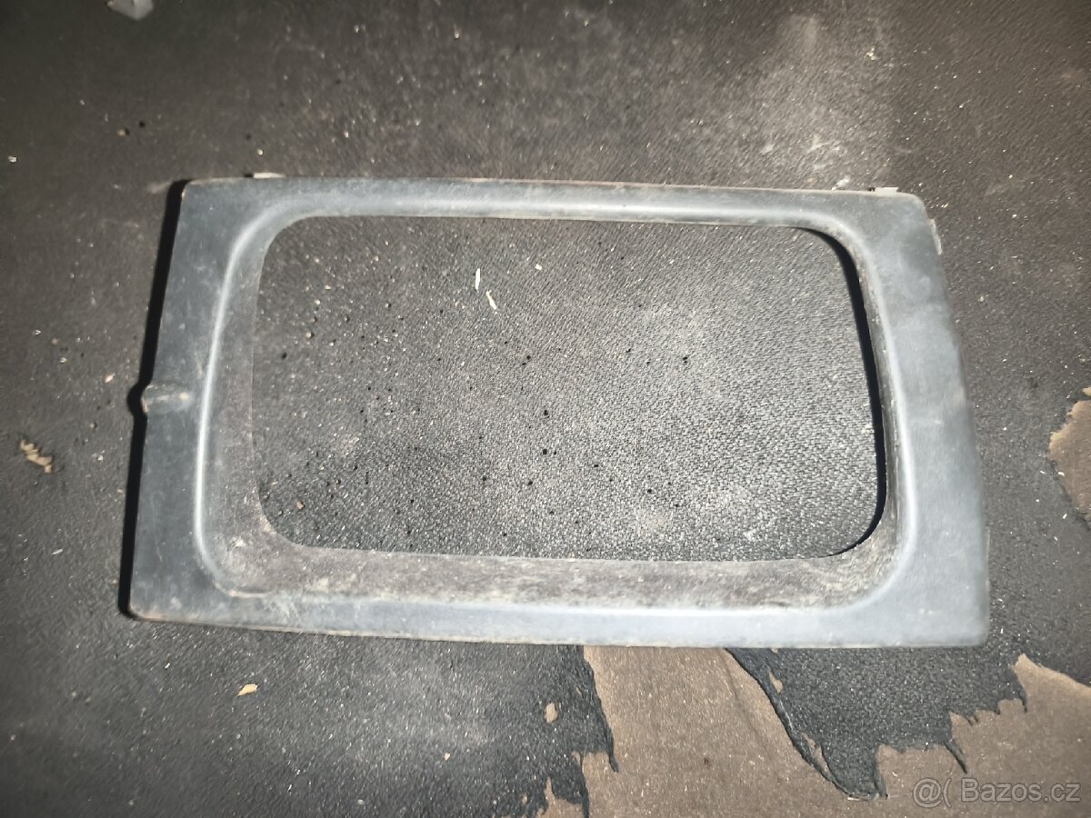 Škoda Felicia (předfacelift) Mřížky mlhovek - 6