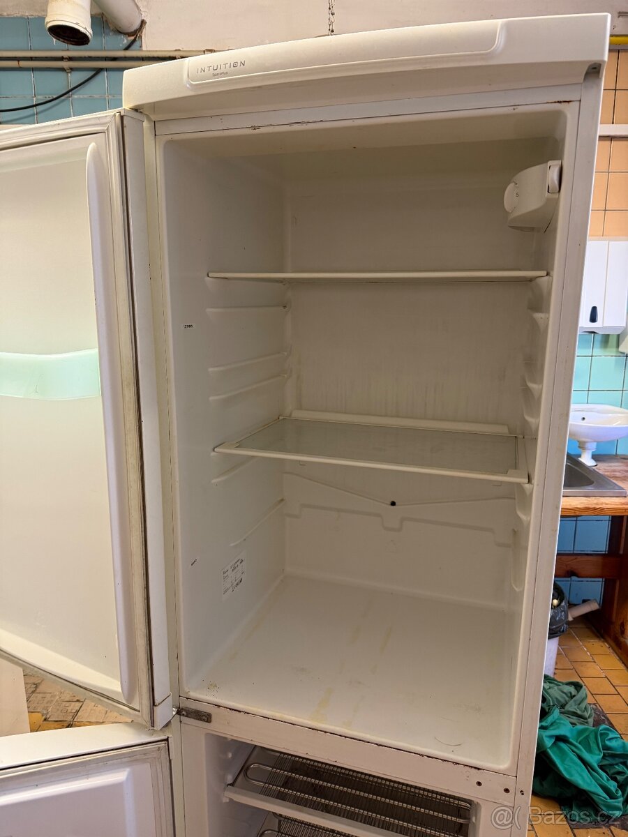 Lednice s mrazákem - 6