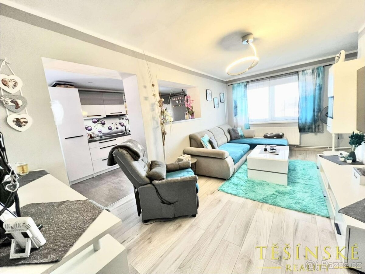 Prodej dvougeneračního rodinného domu se dvěma samostatnými - 6