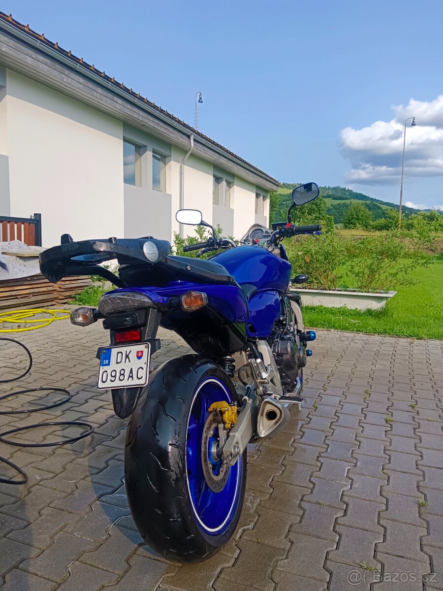 Honda Hornet 600 - 6