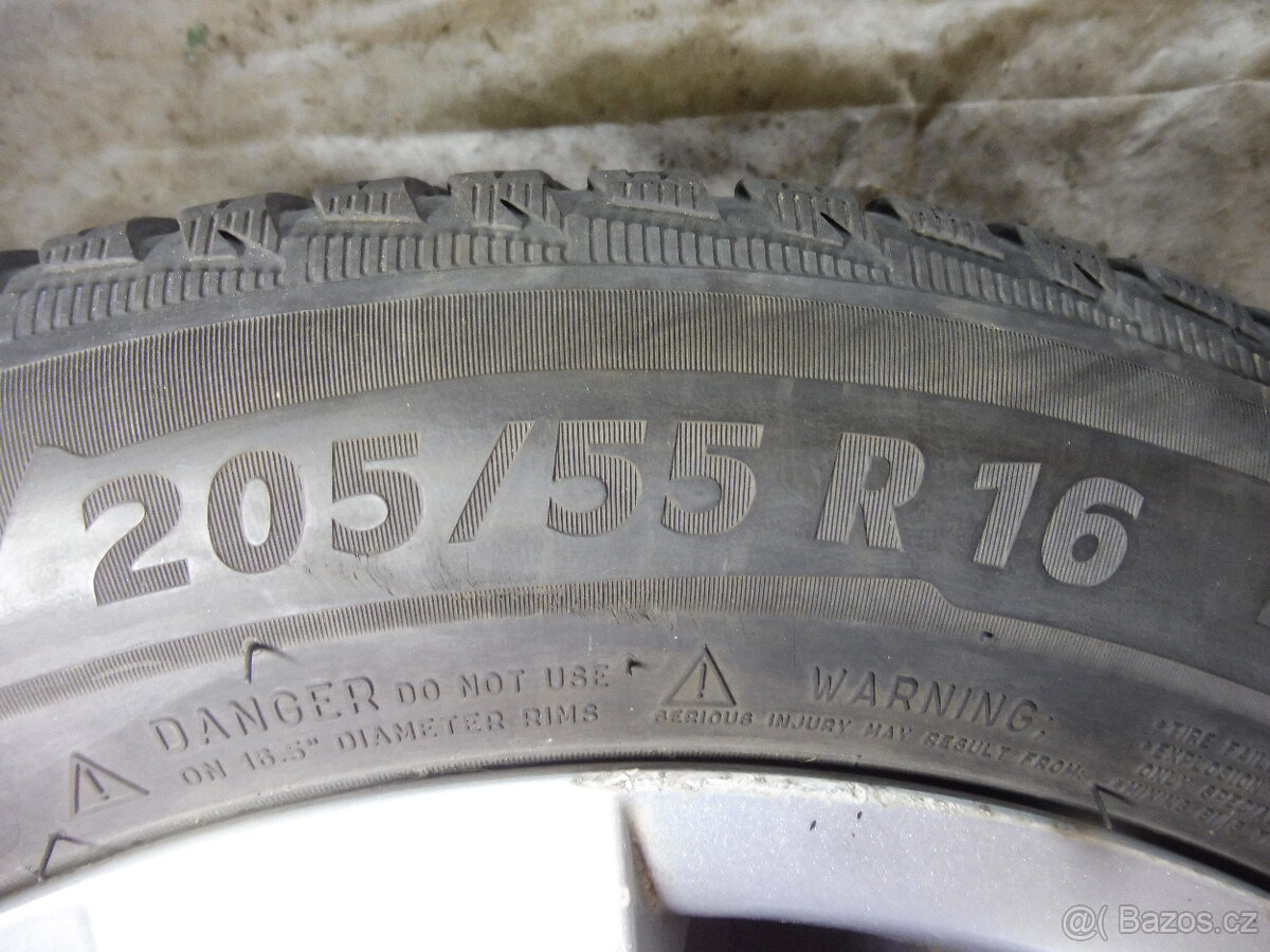 Prodám orig.16" litá kola+zimní pneu. PEUGEOT 307 rv: 2005 - 6