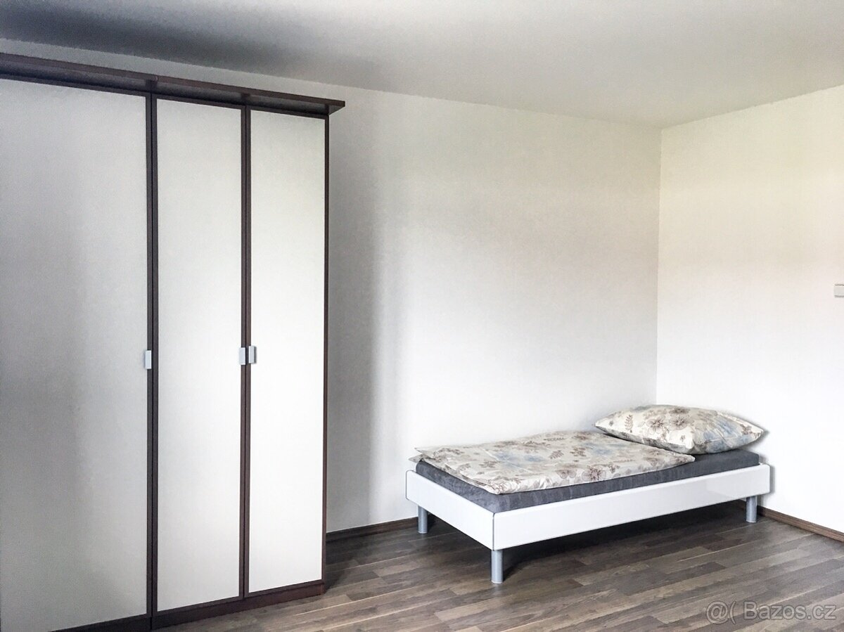 Ubytování v kompletně vybaveném domě pro max. 9 oso - 6