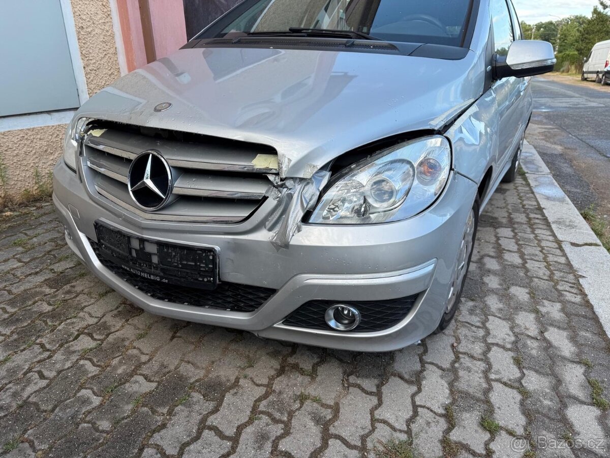 Mercedes benz B245,B246 - 6
