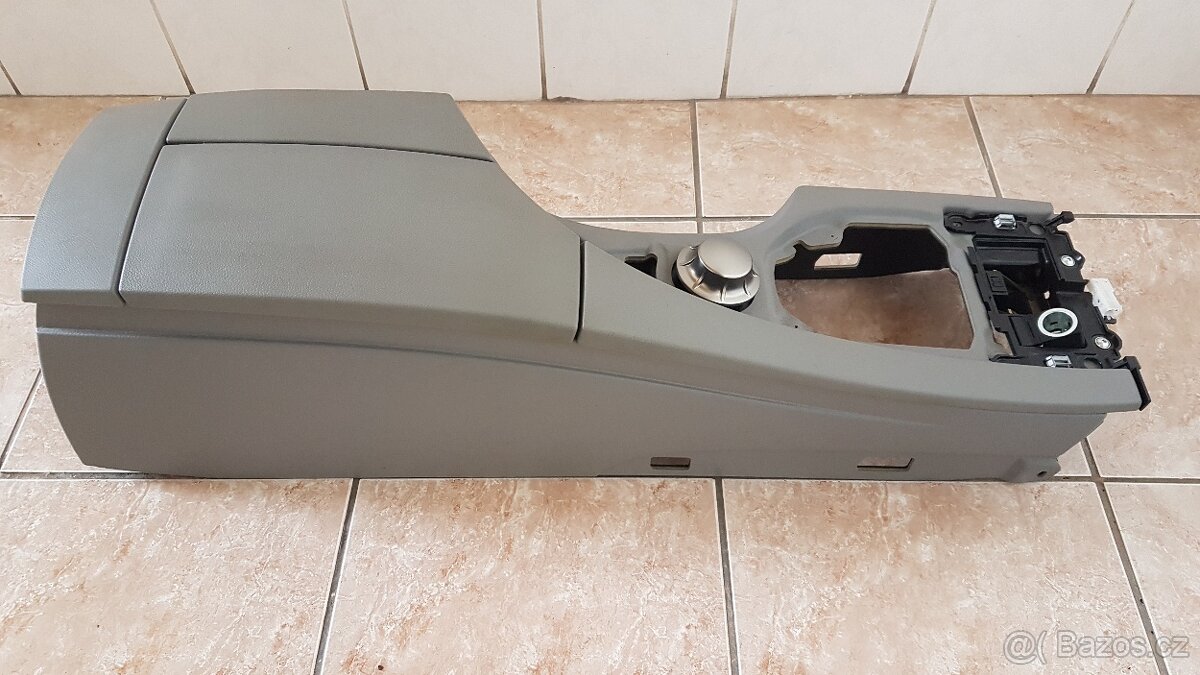 BMW E61 středový tunel - 6