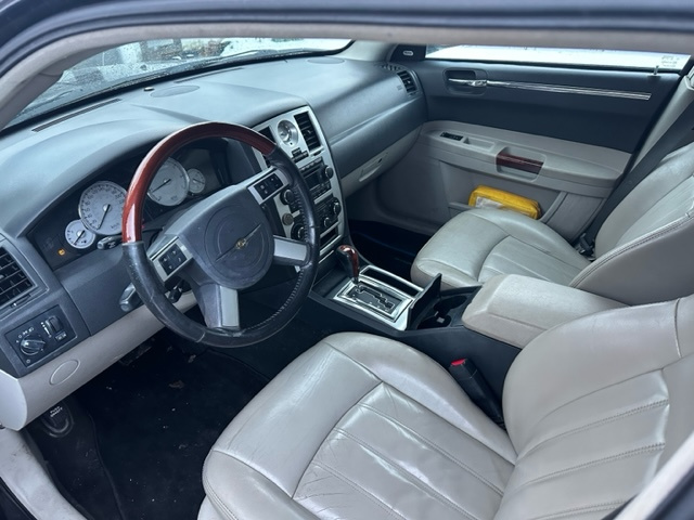 Chrysler 300C 3,0 crd r.v. 2007 kombi, kůže, xenony, alu - 6