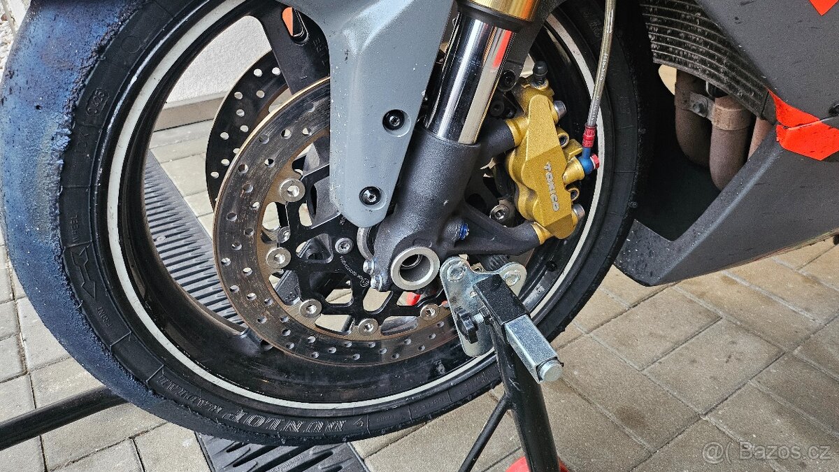 Okruhovka Suzuki GSX-R 750 - 6