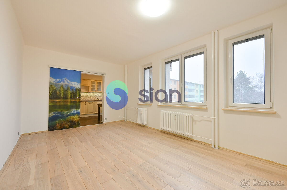 Pronájem bytu 2+1 se dvěma balkony, 60 m2, ul. Sokolovská, O - 6