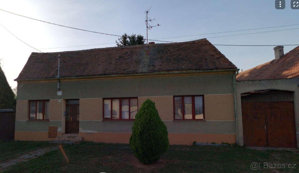 Materiál z demolice - cihly, trámy, suť, dveře, okna, hlína - 6