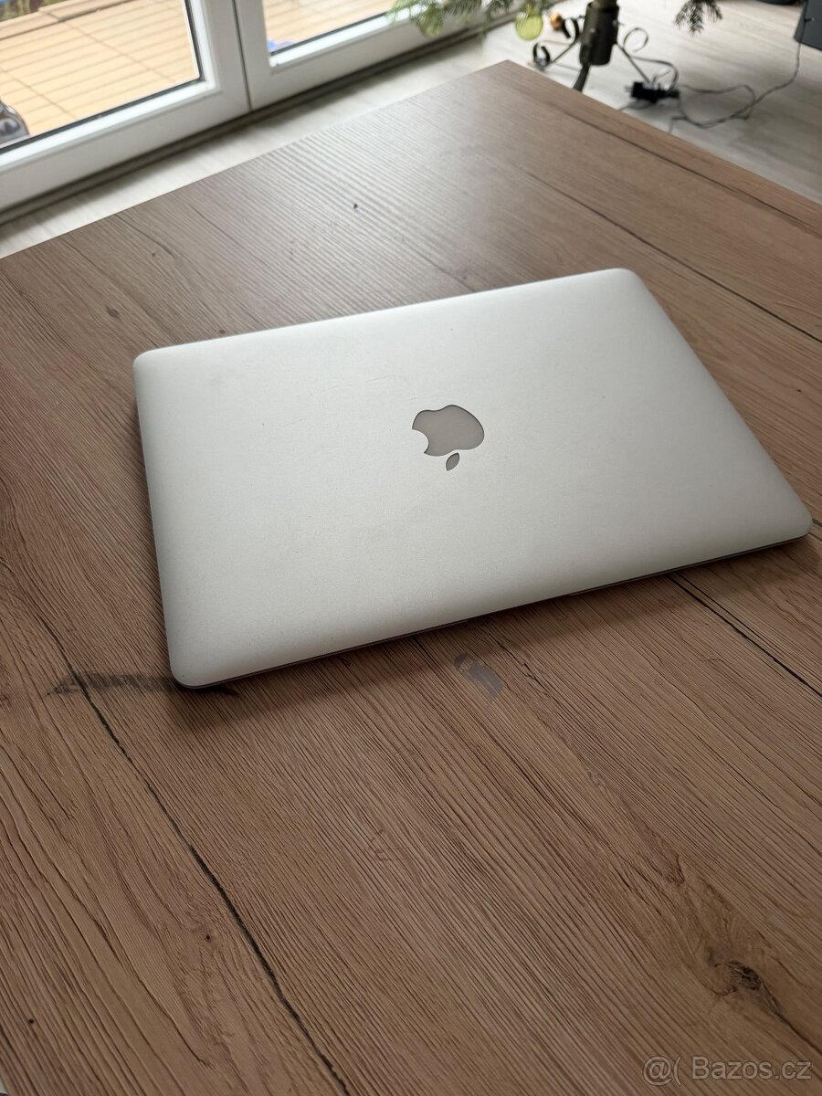 Apple MacBook Air - 6