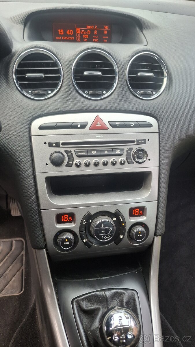 Peugeot 308 1.6 benzin 88kw 2008 NOVÁ STK - 6