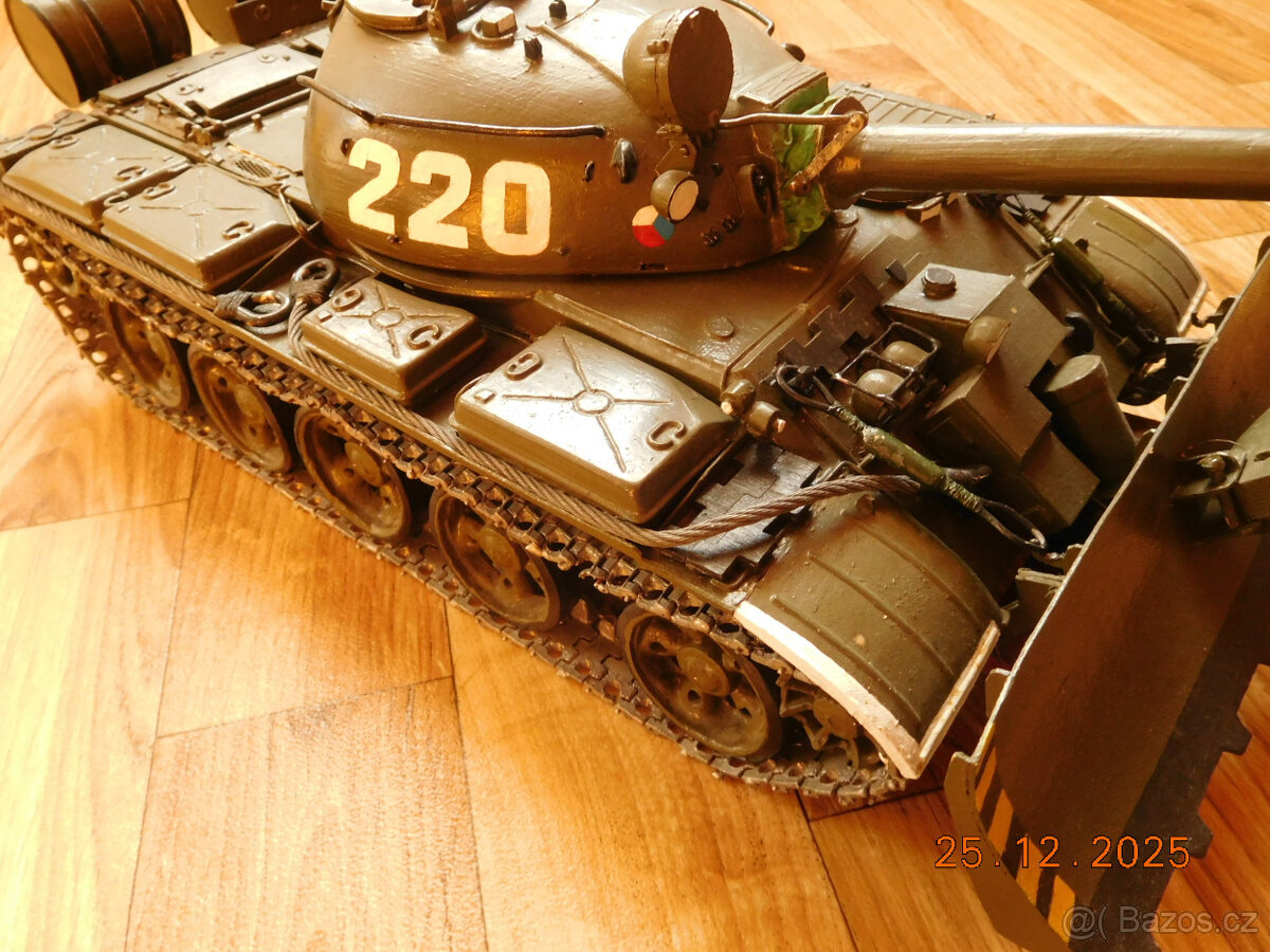 tank T-54 - 6