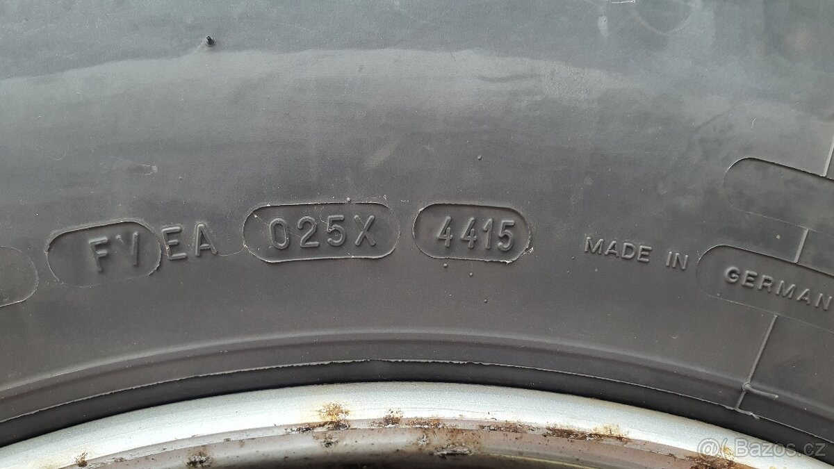 Pneu s diskem Michelin 295/80 R22.5 - 6