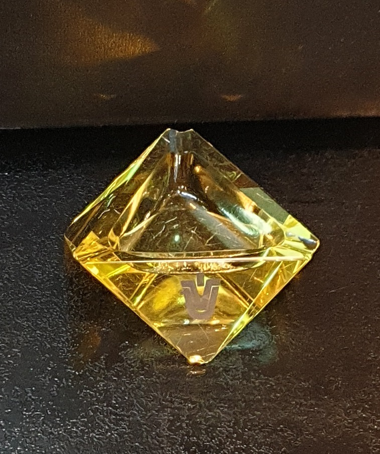 Skleněné popelníky - 6