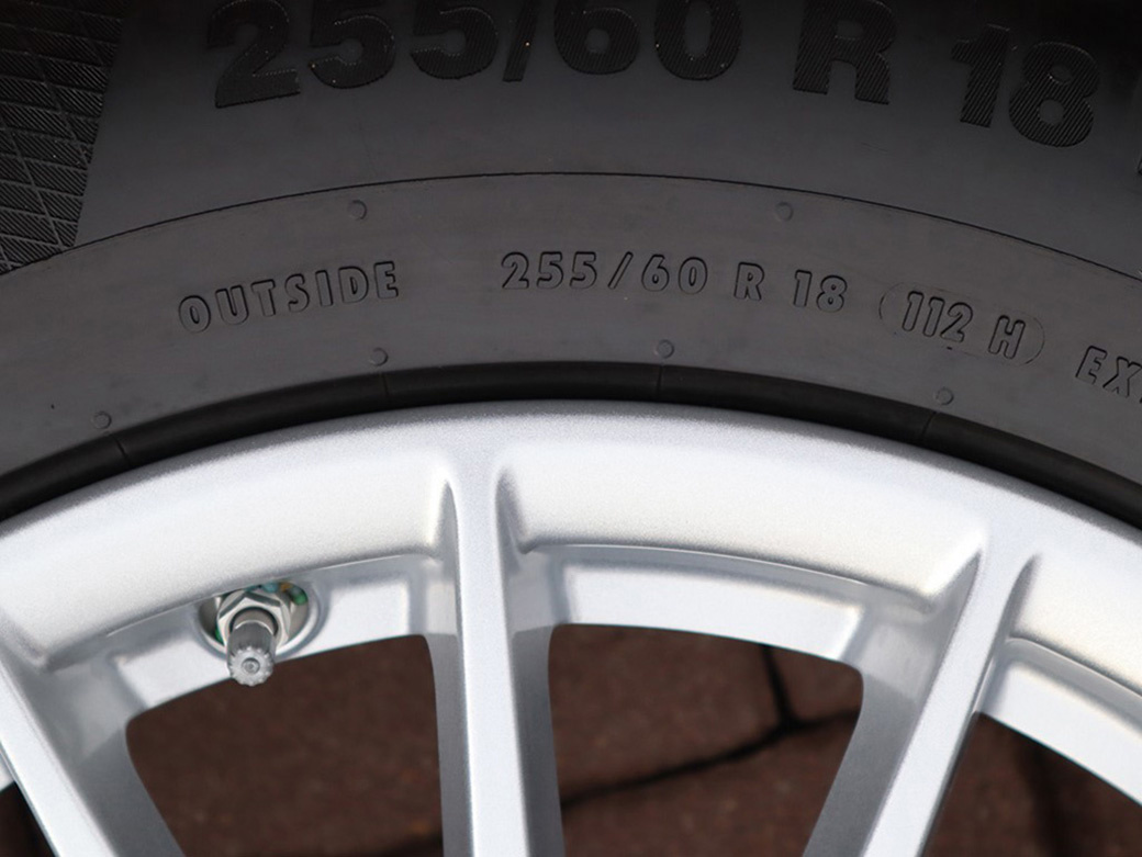 18" 5x108 JAGUAR F-PACE ZIMNÍ VČETNĚ ČIDEL - 6