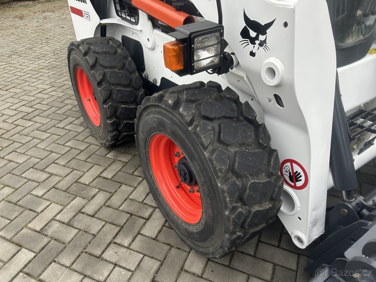 Bobcat S 650 nakladač - 6