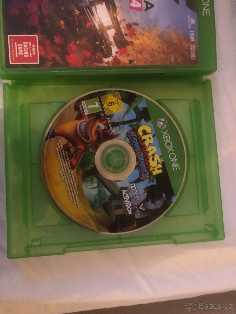 Prodám xbox one S minecraft edition + hry(9) - 6