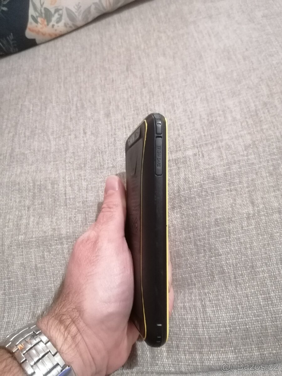 Outdorový Mobilní telefon Blackview 5500 - 6