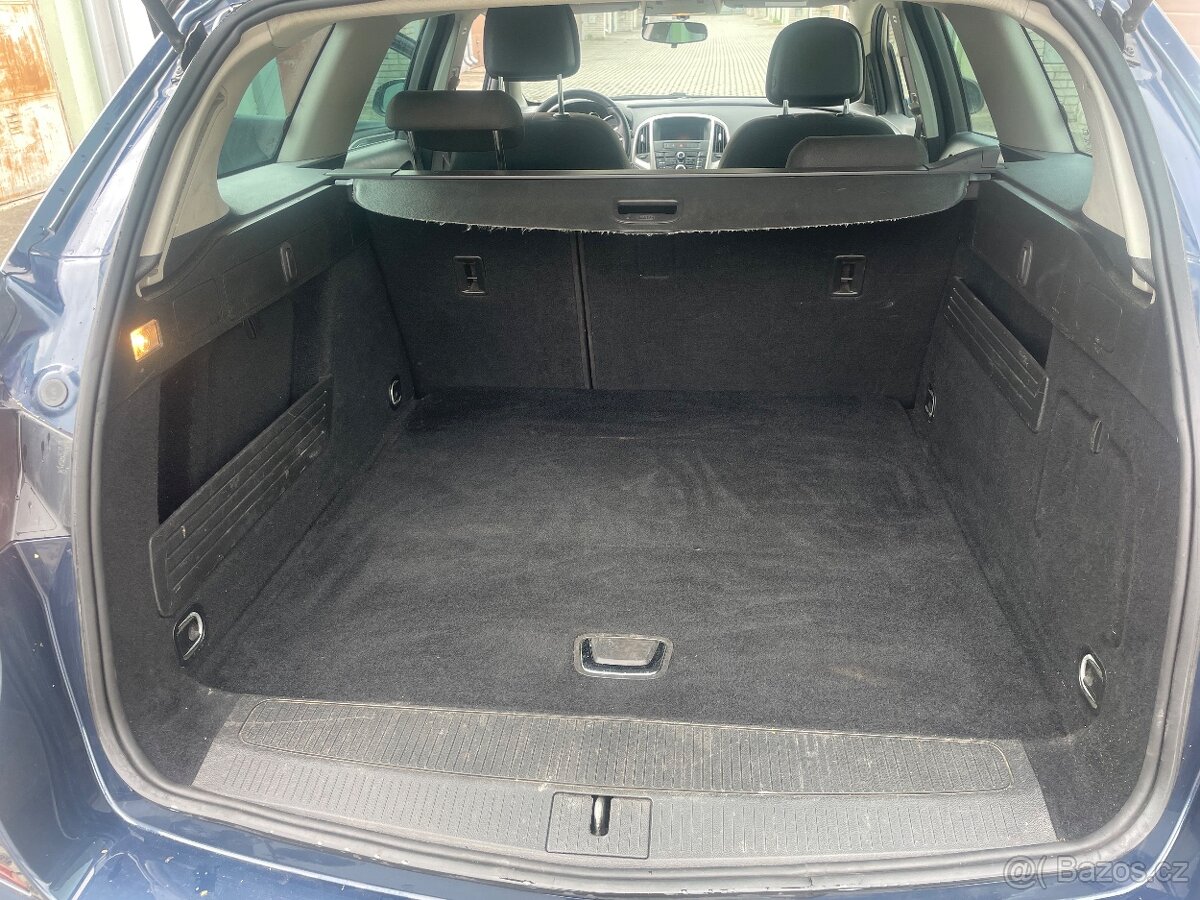 Prodám Opel Astra J tourer 1,6 - 6