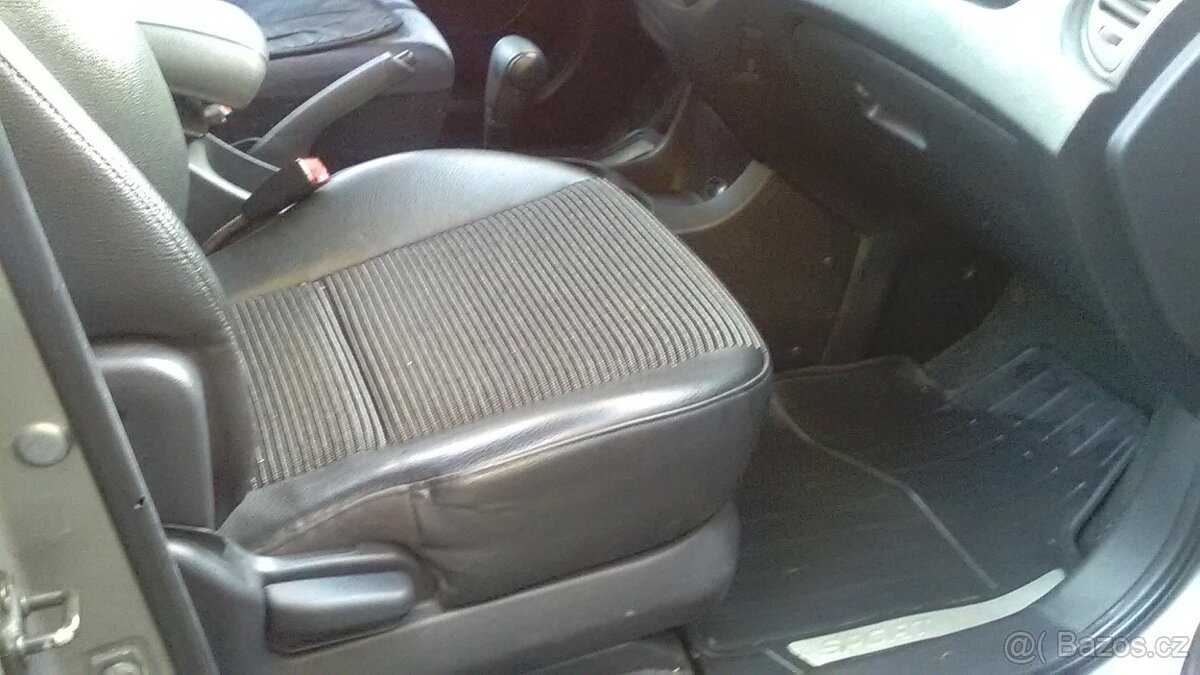 Kia Sportage 4x4 automat - 6