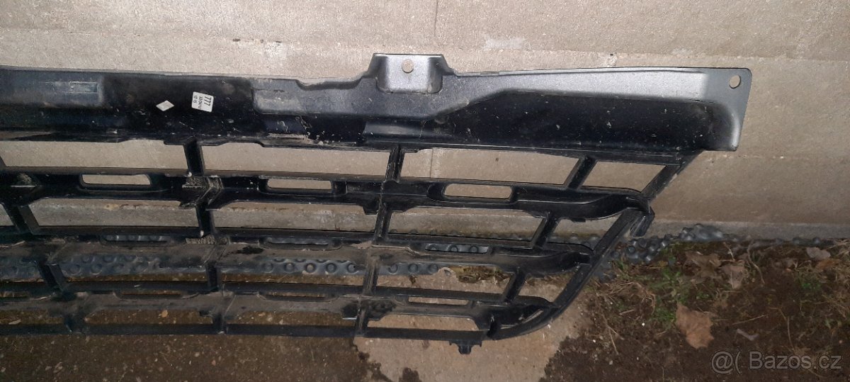 maska chladiče mřížka přední gril renault master III - 6