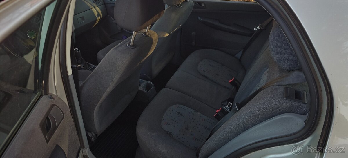 Škoda Fabia 1.4 Mpi malý nájezd zimní pneu - 6