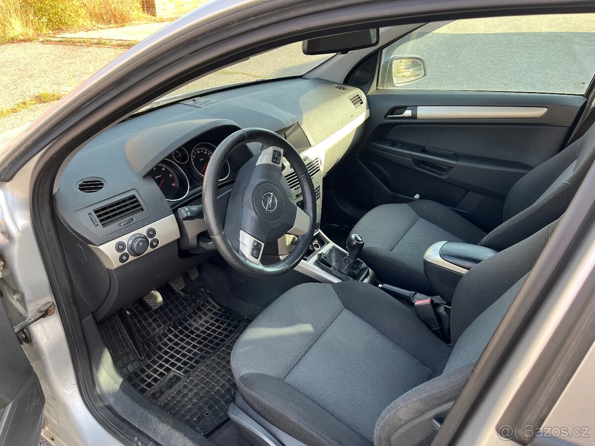 Opel Astra 2.0TD - 6