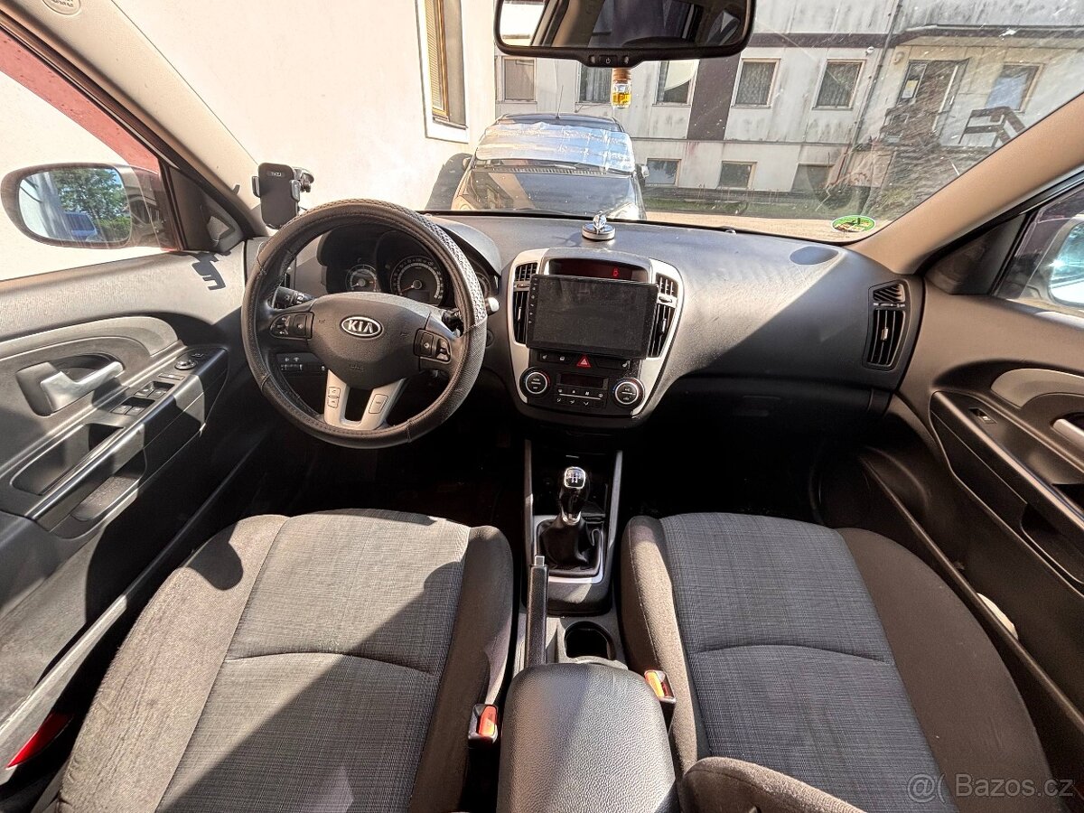 Kia ceed - 6