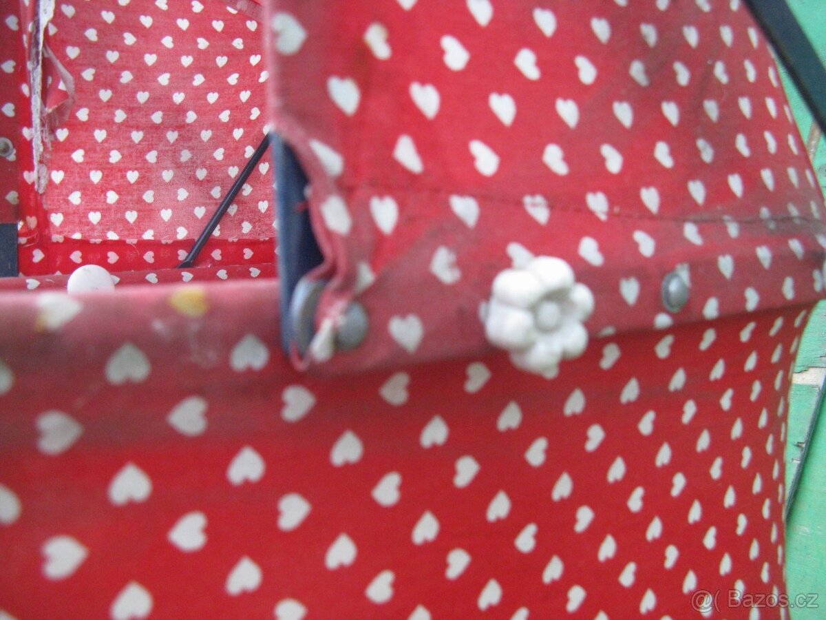 Hluboký RETRO kočárek pro panenky . - 6