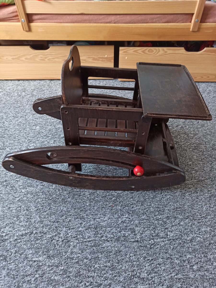 Dětská židlička a houpačka v jednom - 6