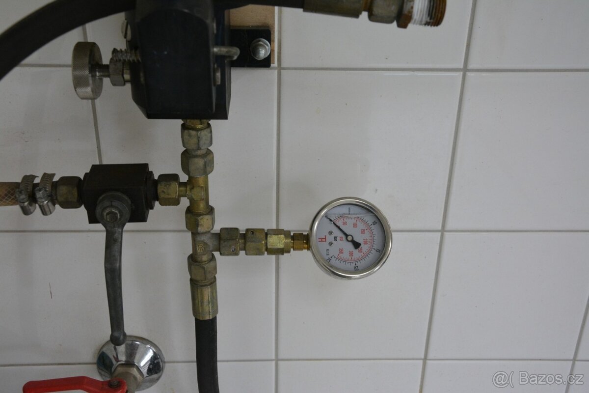 Tlaková pumpa - Ruční hydraulické čerpadlo LARZEP - 6