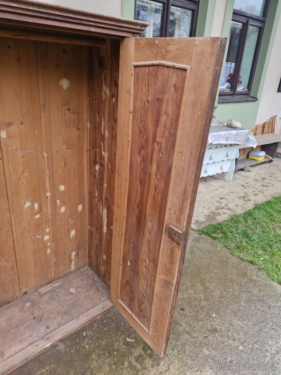 Šatní skříň - 6