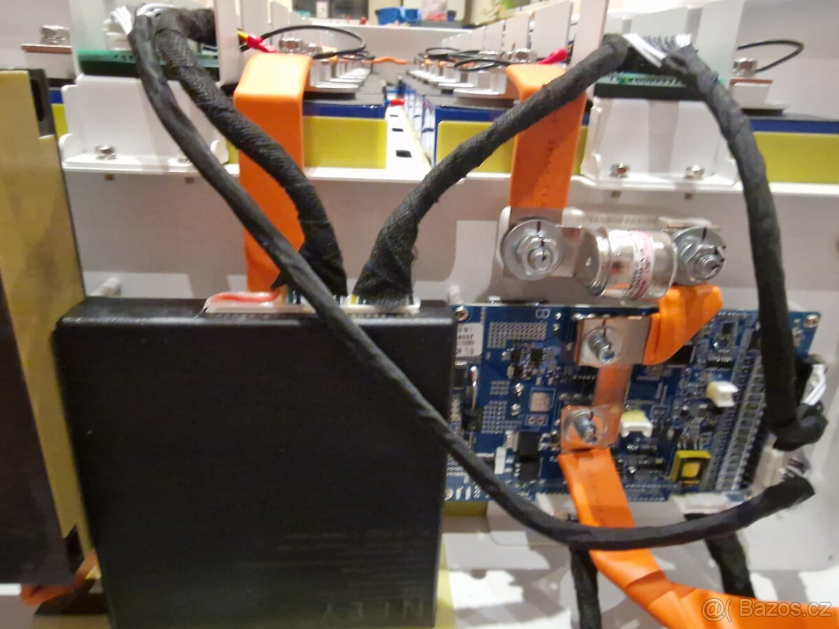 Špičková LiFePO4 16,1 kWh / 51,2 V – Česká výroba, záruka 5 - 6