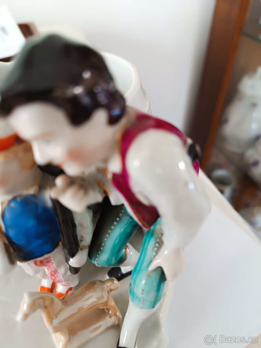 váza / doza/ s figurkami - 6