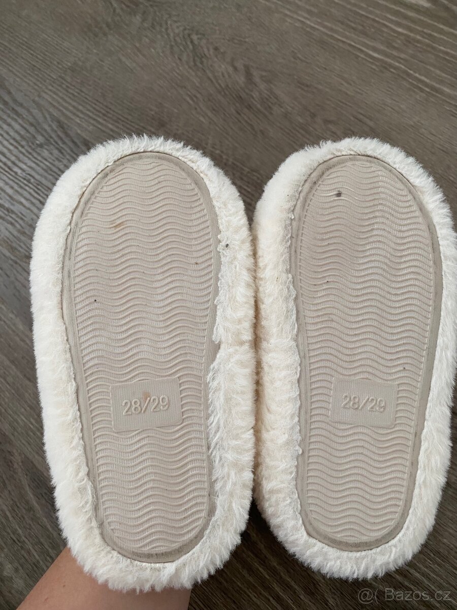 Dívčí chlupaté bačkory vel.28/29 - 6