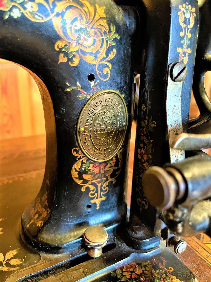 Prodám psací a šicí stroj - 6