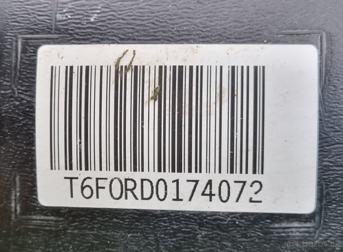 Palivová nádrž Ford Ranger 2014 - 6