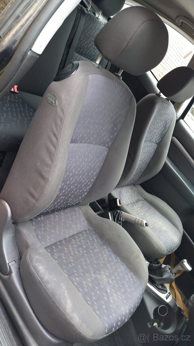 ND Focus 3D 1.8i rok 2000 - 6